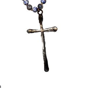 Boutique stone with metal cross longer necklace